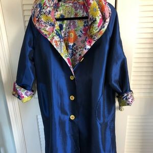 Reversible rain coat.